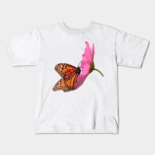 Monarch Butterfly on Cosmos Flower Kids T-Shirt